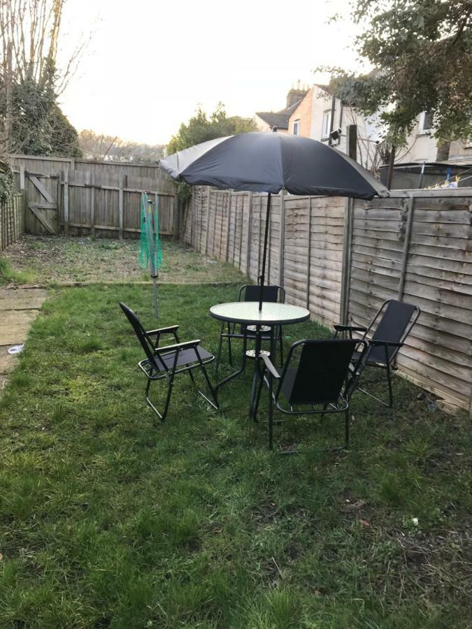 Cedar Villa - Perfect For Longer Stays Chatham  Exterior photo