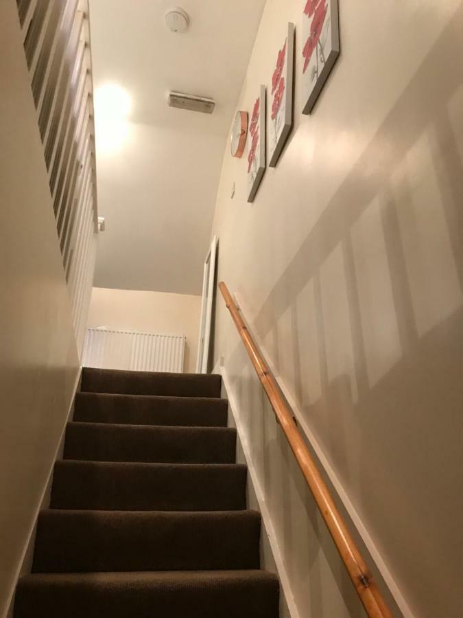Cedar Villa - Perfect For Longer Stays Chatham  Exterior photo